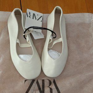 Leather ballet flats